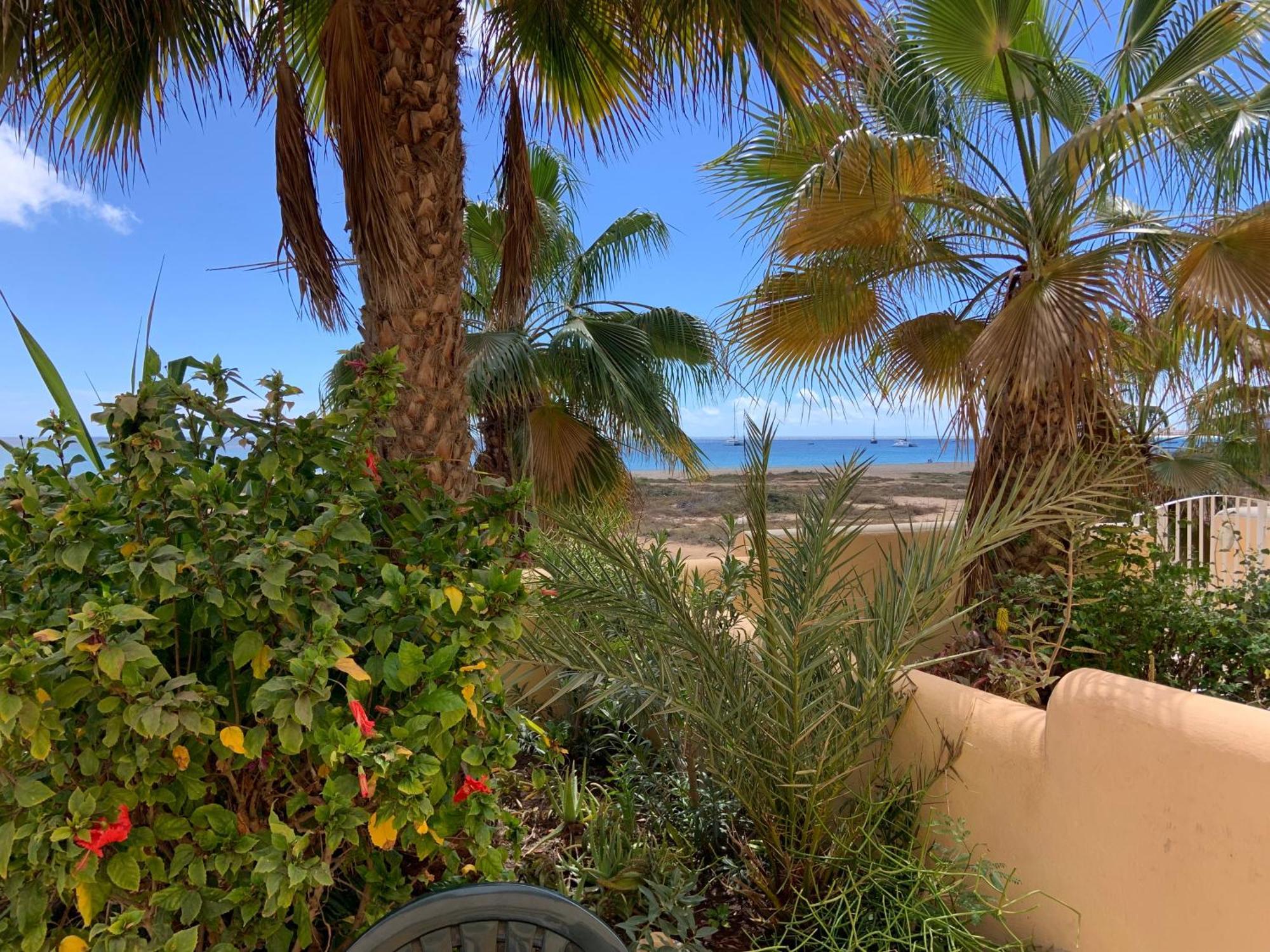 Lovely Beach Front Apartment In サンタ・マリア エクステリア 写真